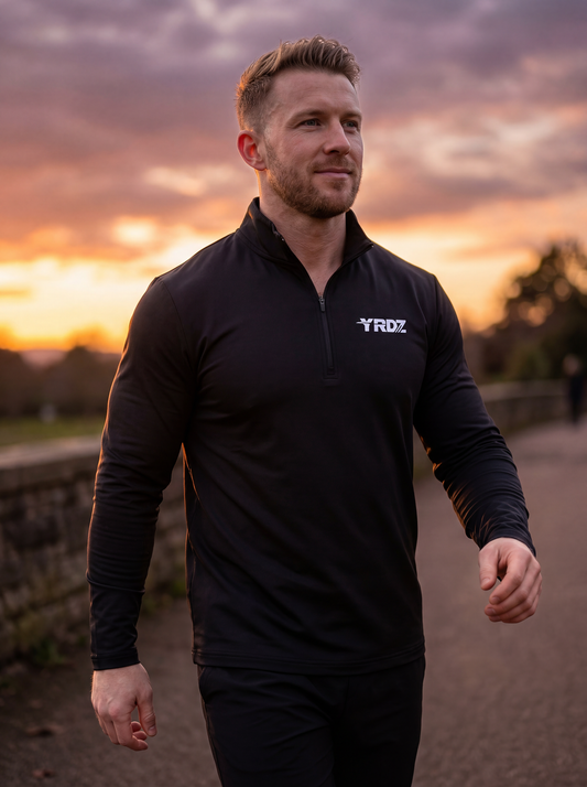 015 - Lightweight quarter-zip pullover